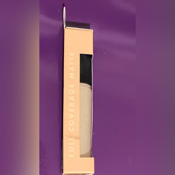 Elf Lipgloss and Concealer Bundle - Picture 6 of 10